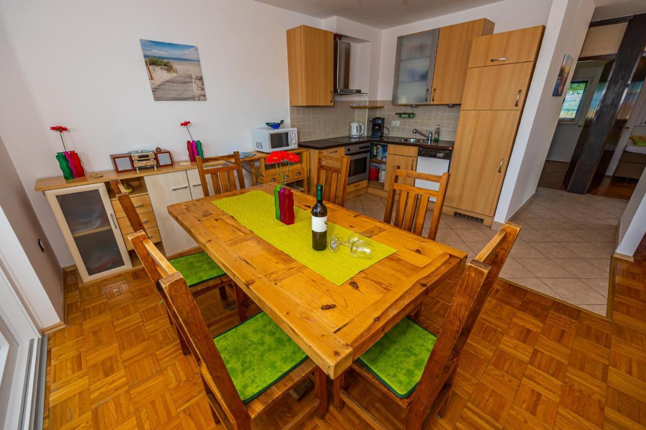 Apartment Svjetlana Dramalj Buitenkant foto