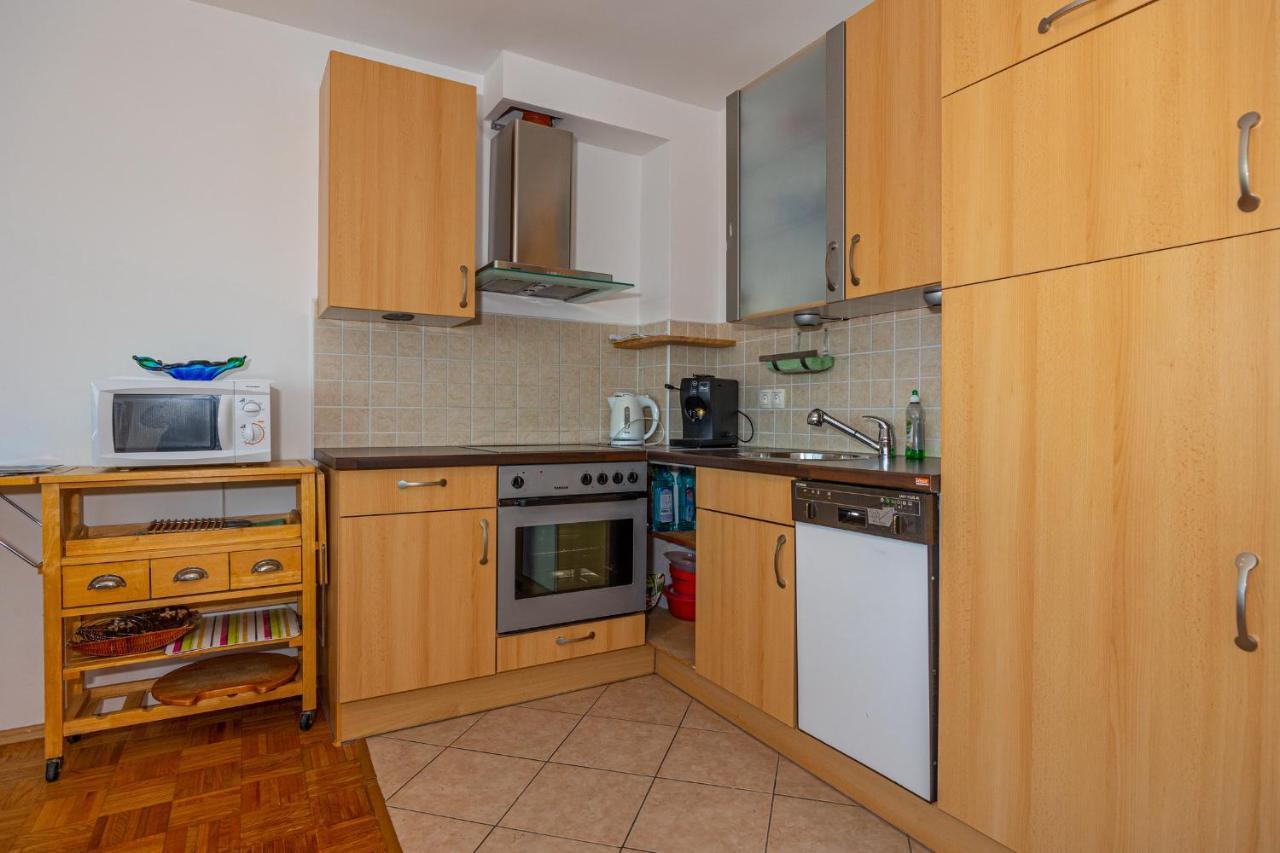 Apartment Svjetlana Dramalj Buitenkant foto