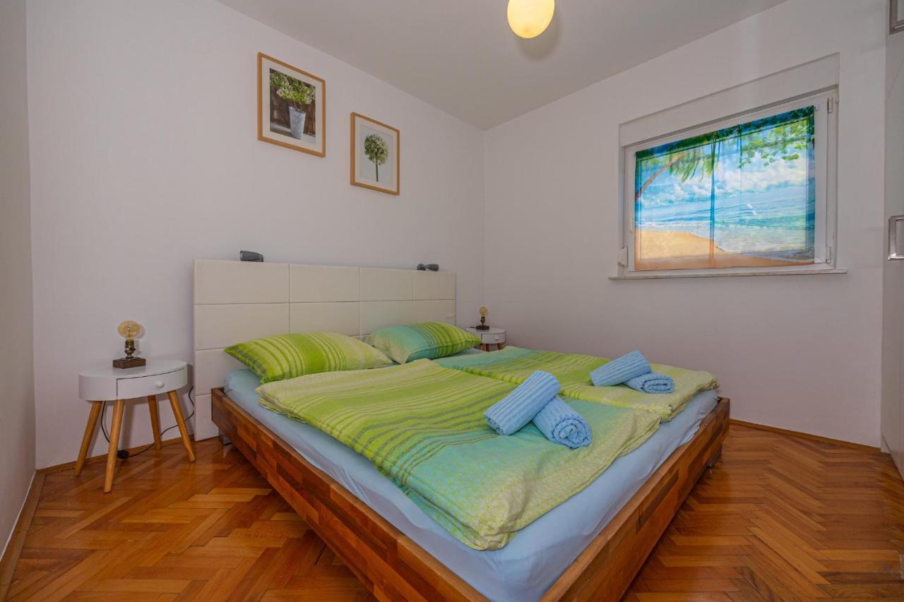 Apartment Svjetlana Dramalj Buitenkant foto